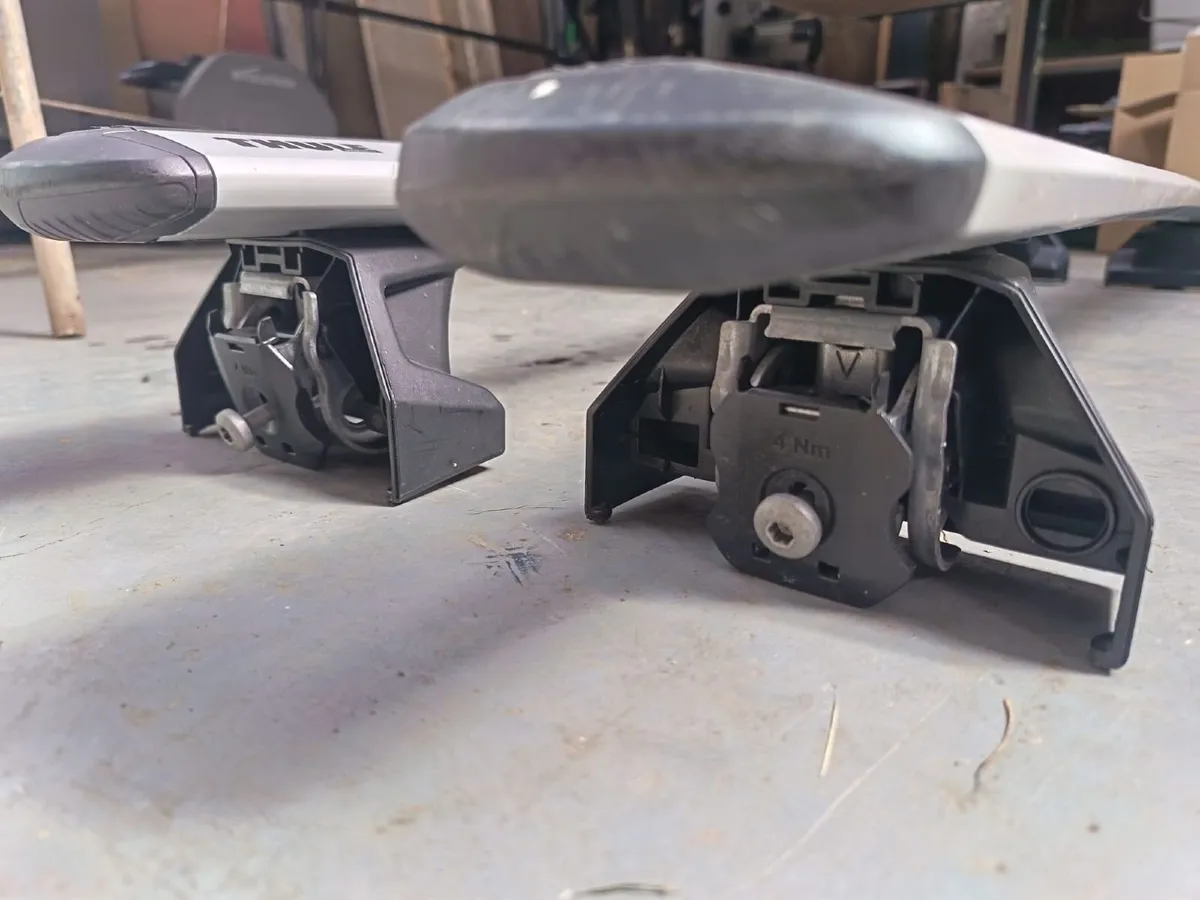 Thule roof racks and footings - Image 2