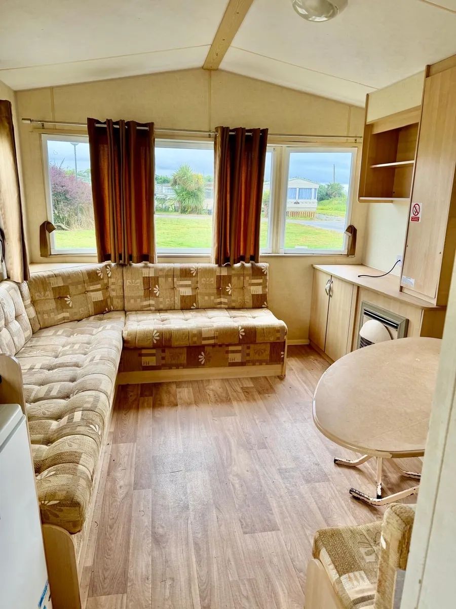 Mobile Home - Image 3