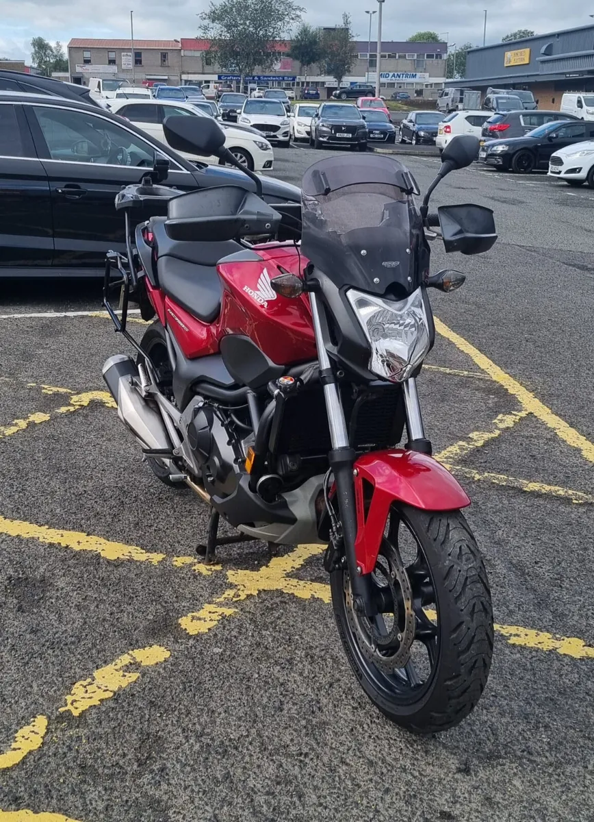 Honda NC750S manual - Image 2