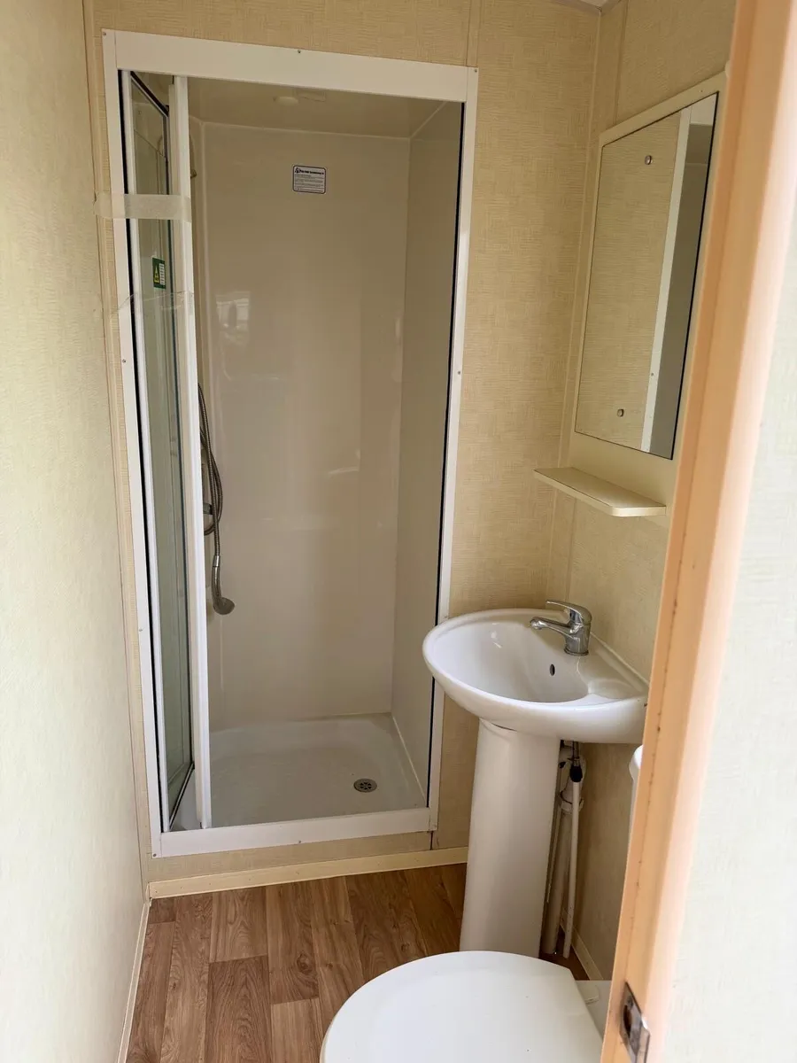 Mobile Home - Image 4