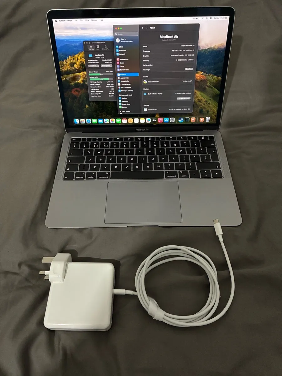 Apple MacBook Air 2018 - Image 1