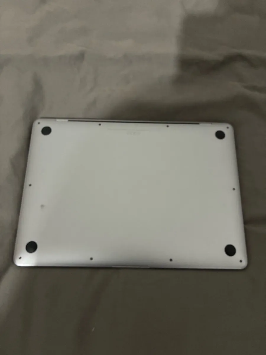 Apple MacBook Air 2018 - Image 4