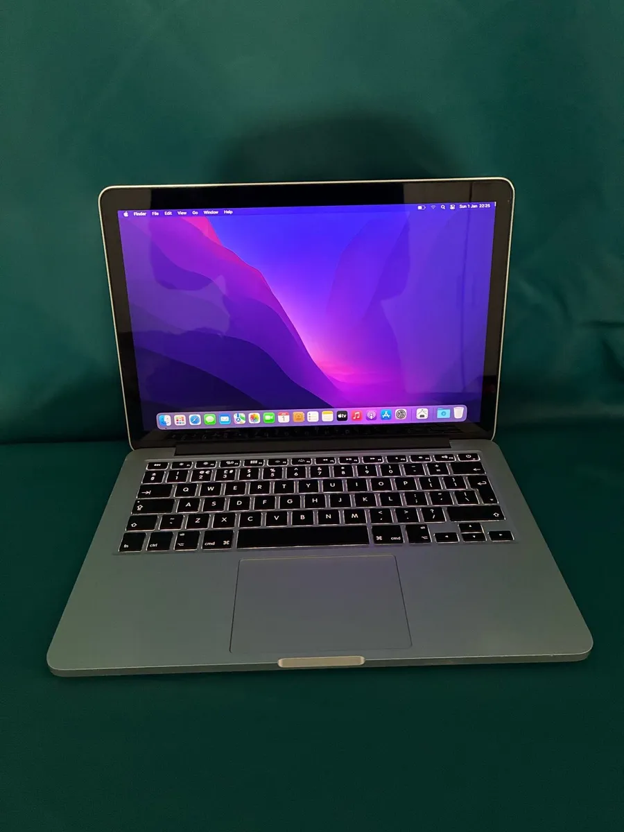Apple MacBook Pro 13” 2015 - Image 3