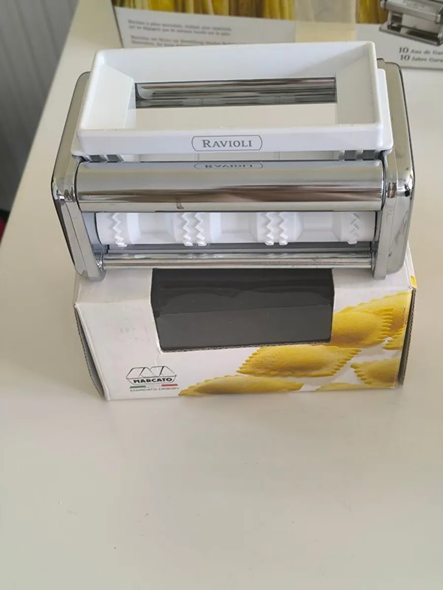 Marcato Atlas Motor Wellness Pasta Machine and Ravioli Attachment. Complete Set - Image 4