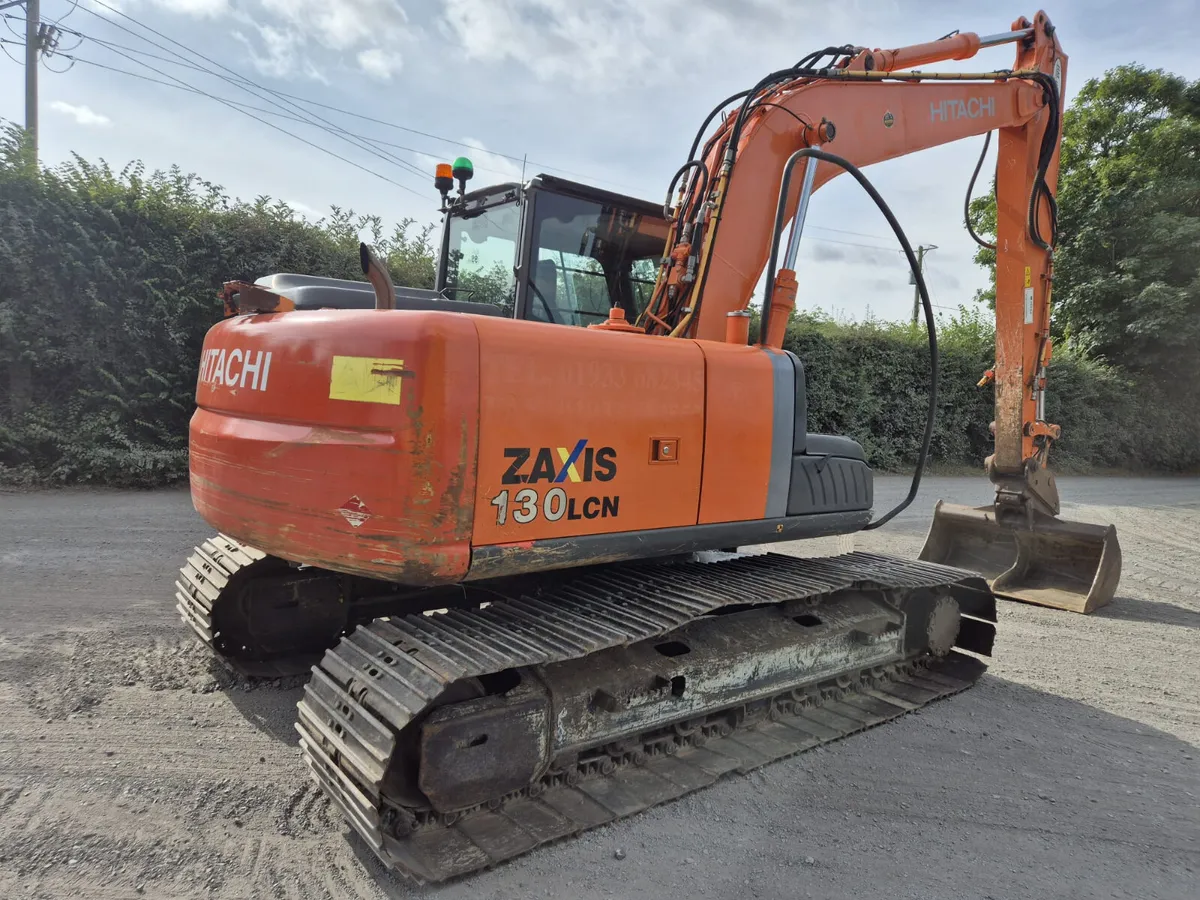Hitachi Zaxis 130 Excavator - Image 3