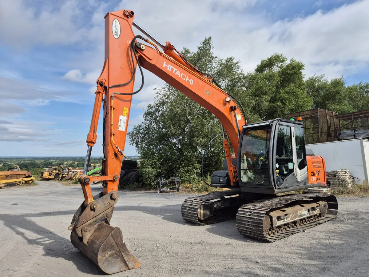 Hitachi Zaxis 130 Excavator - Image 1