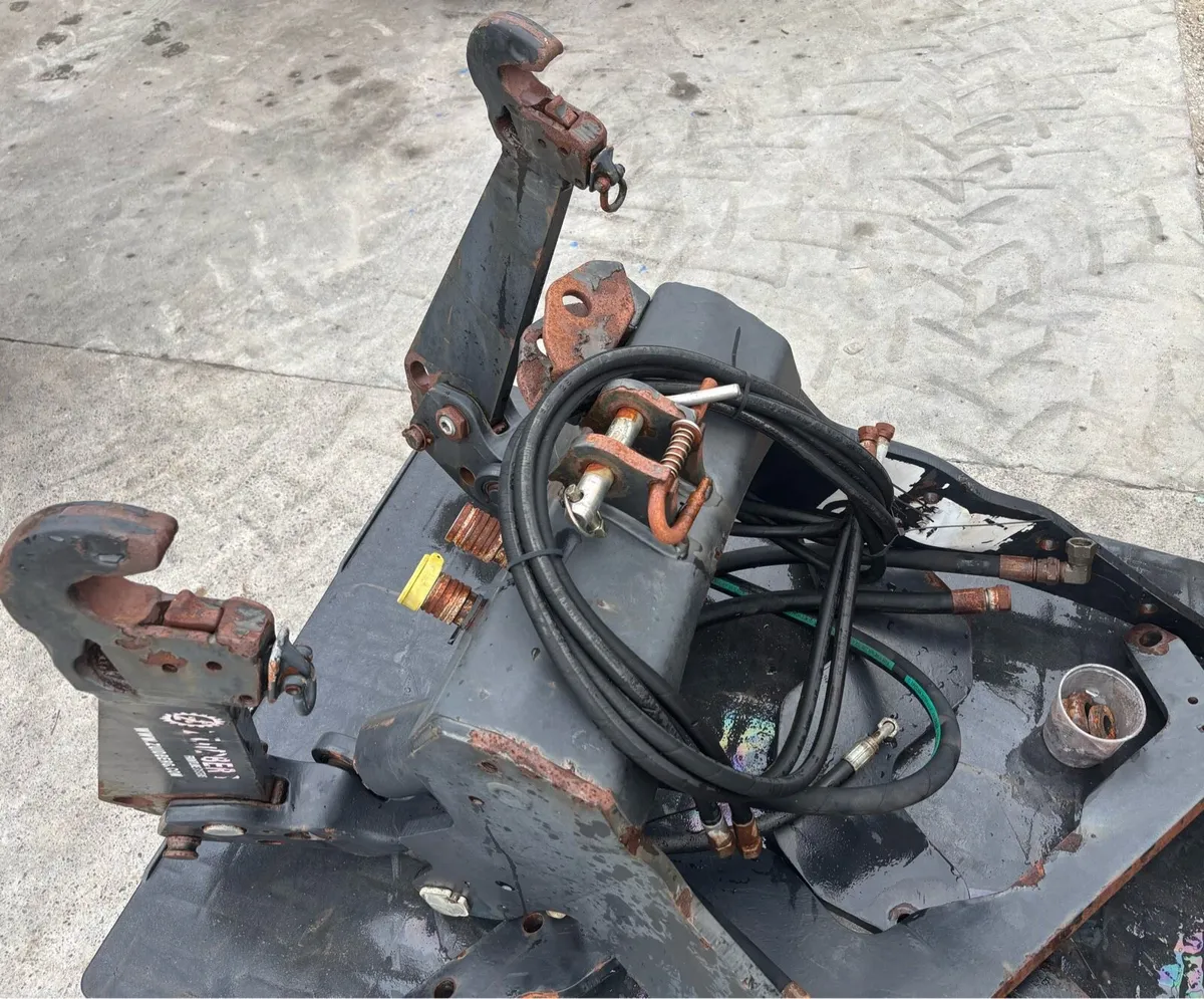 Front linkage New Holland / Case etc… - Image 1