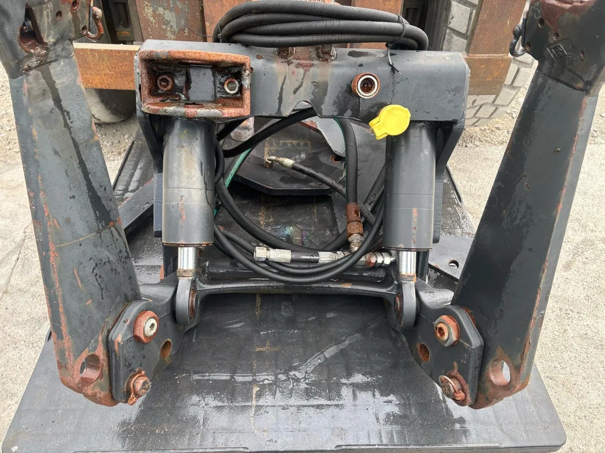 Front linkage New Holland / Case etc… - Image 2