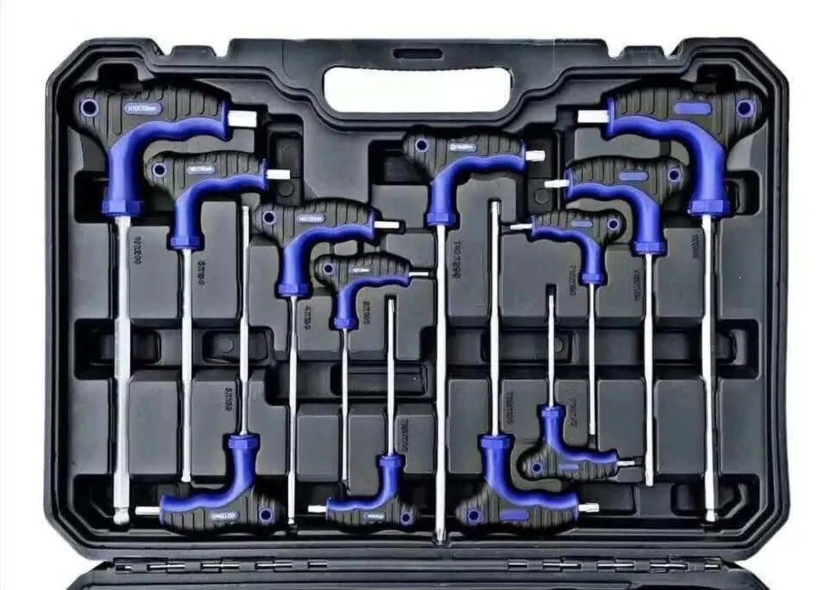 Brand New 26 Pcs Screwdriver & T-Handle Set - Image 3