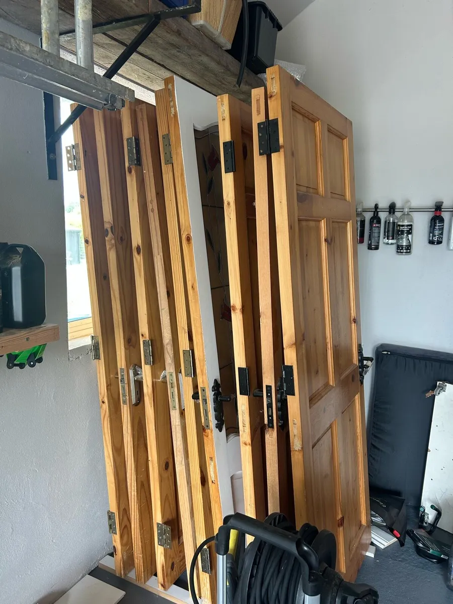 Internal doors - Image 2