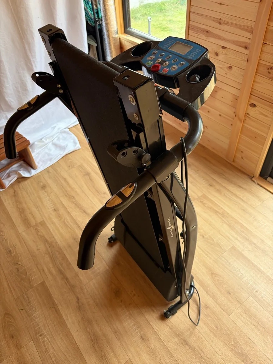 Folding Motorised Treadmill - Nero Sports - Image 4