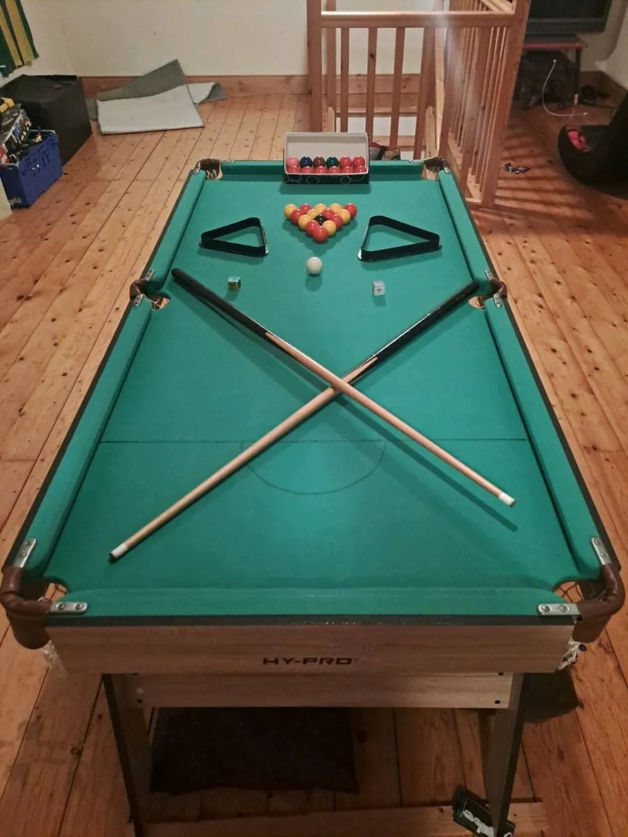 Pool table - Image 2