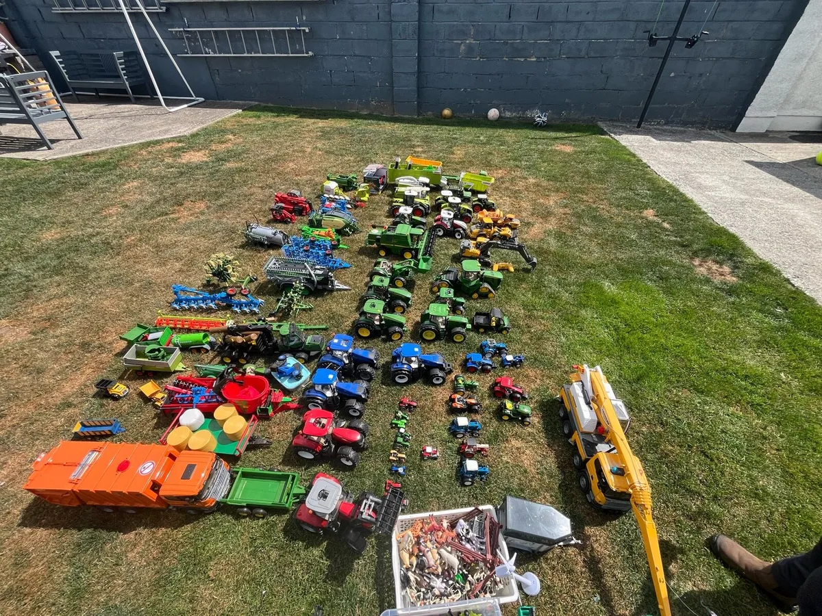 Toy tractors & accessories - Image 4