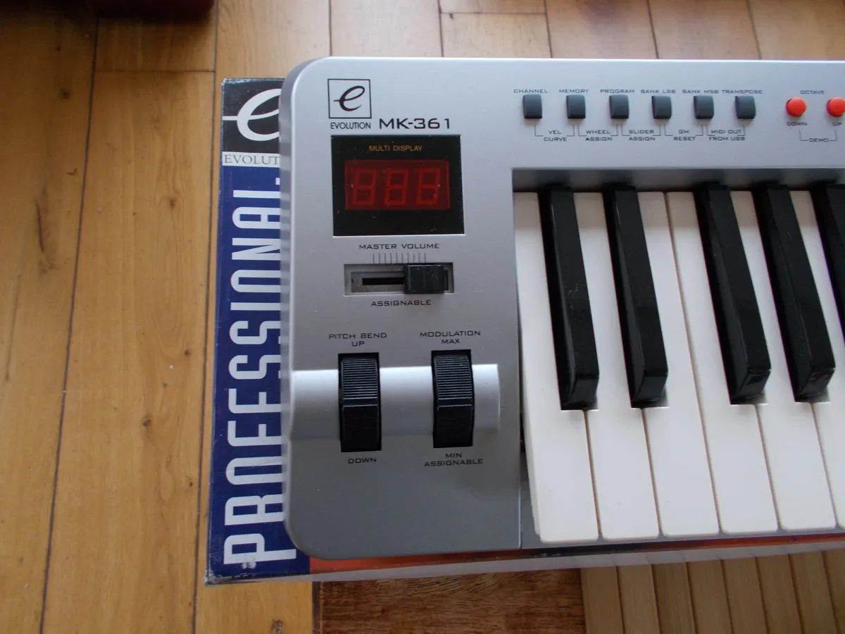 Full Size MIDI Master Keyboard - Image 3