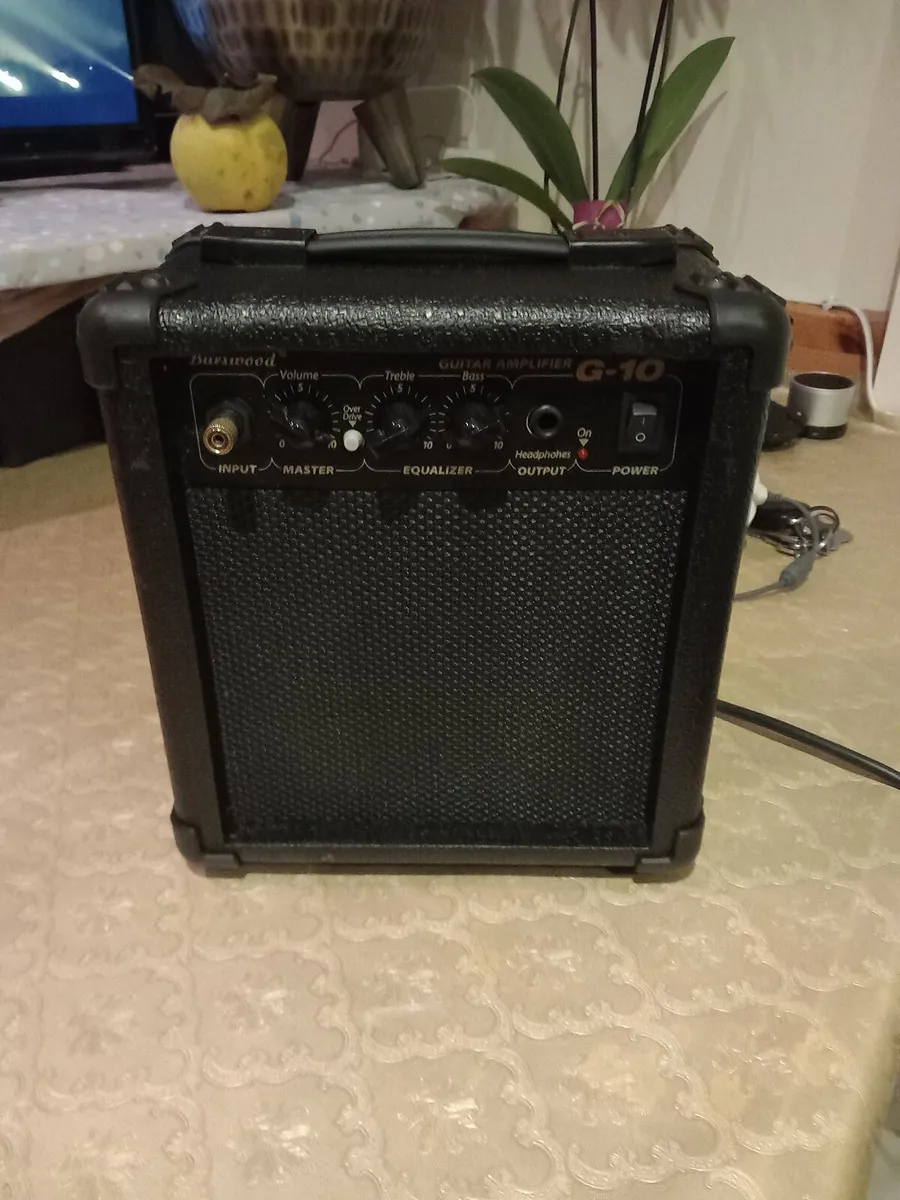 Guitar amplifier