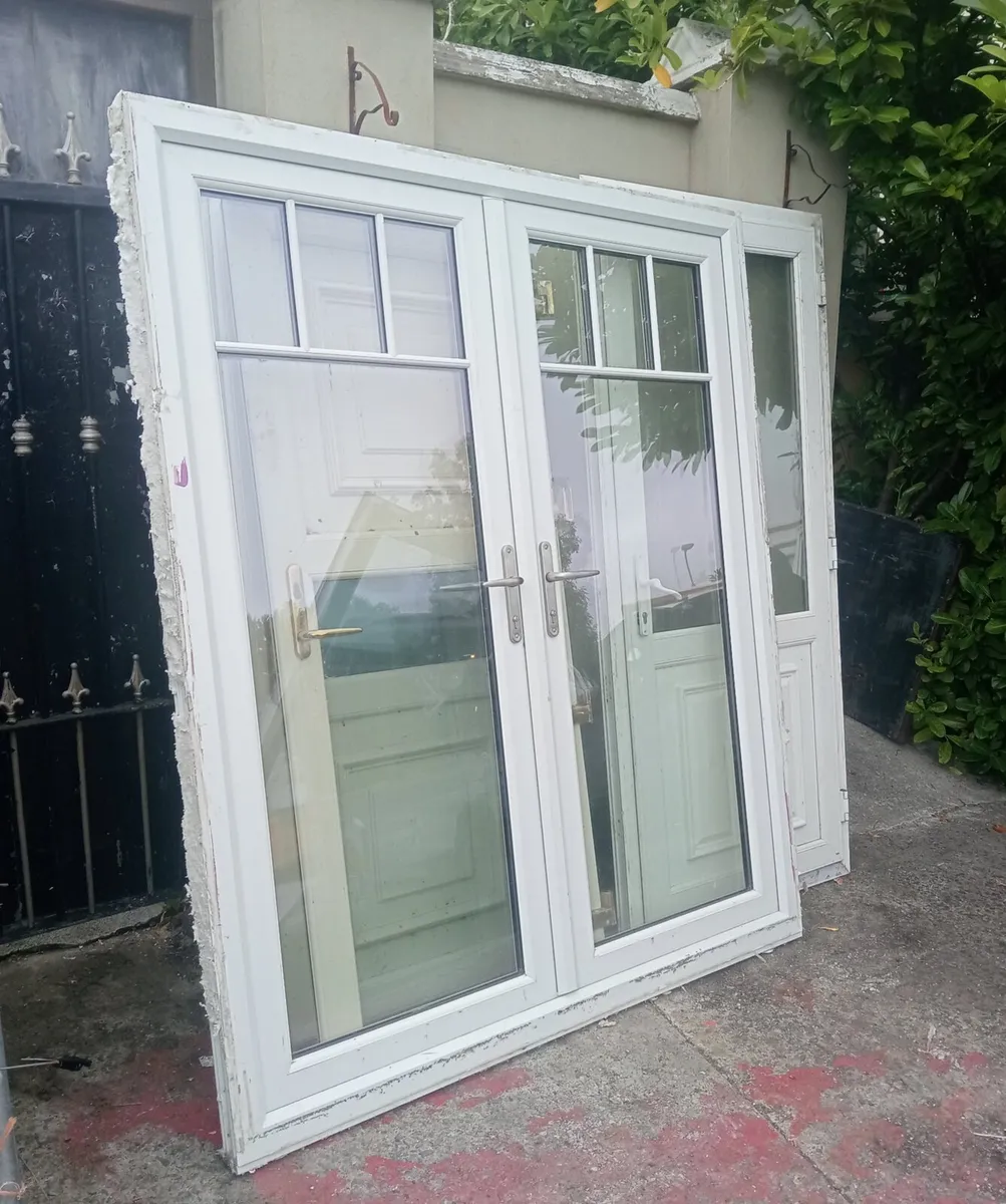 ♻️HIGH QUALITY DOORS AND WINDOWS AVAILABLE♻️ - Image 2