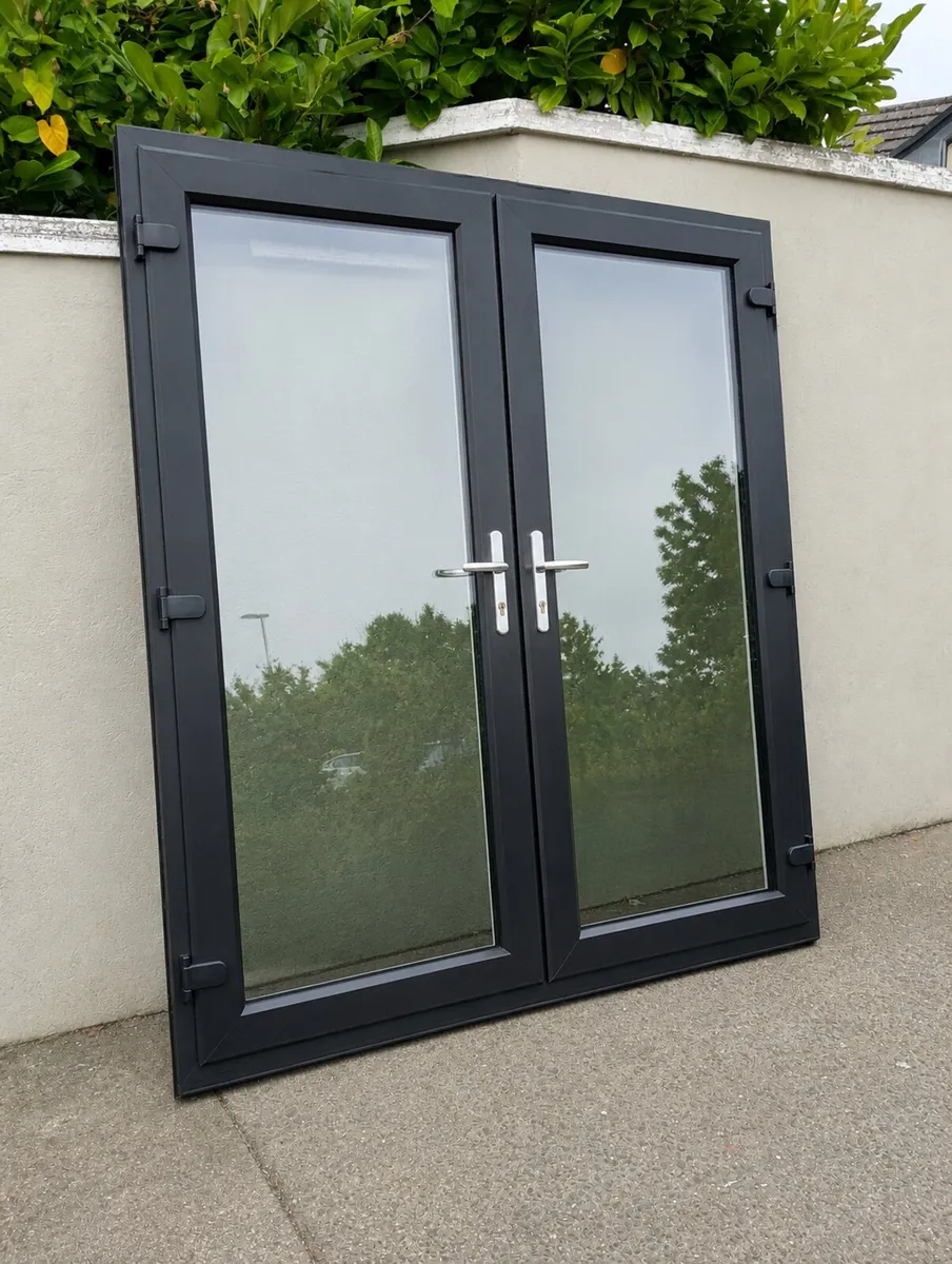 ♻️HIGH QUALITY DOORS AND WINDOWS AVAILABLE♻️ - Image 3