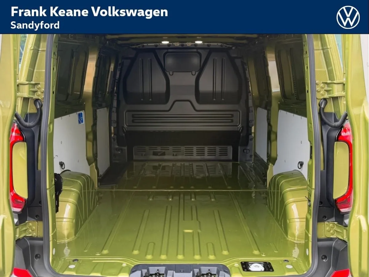 Volkswagen Transporter PAN AMERICANA  AUTO 170BHP - Image 3