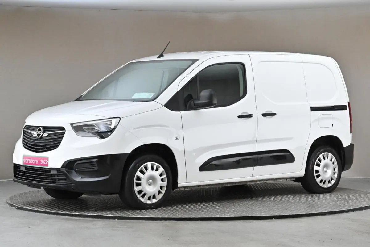 Opel Combo 1.5 CDTI 100BHP 3 SEATER 5SPD MY22 L1H1 - Image 4