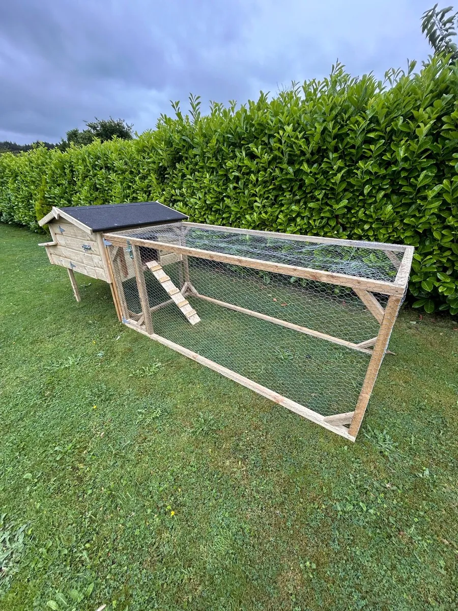 Chicken coop - Image 1