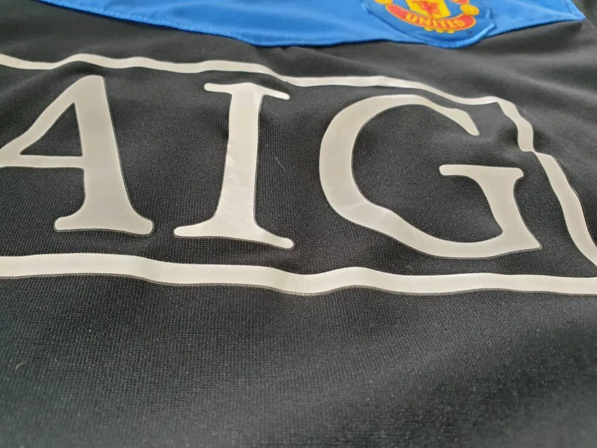 Manchester United Football Club Away Jersey 2008 - Image 4