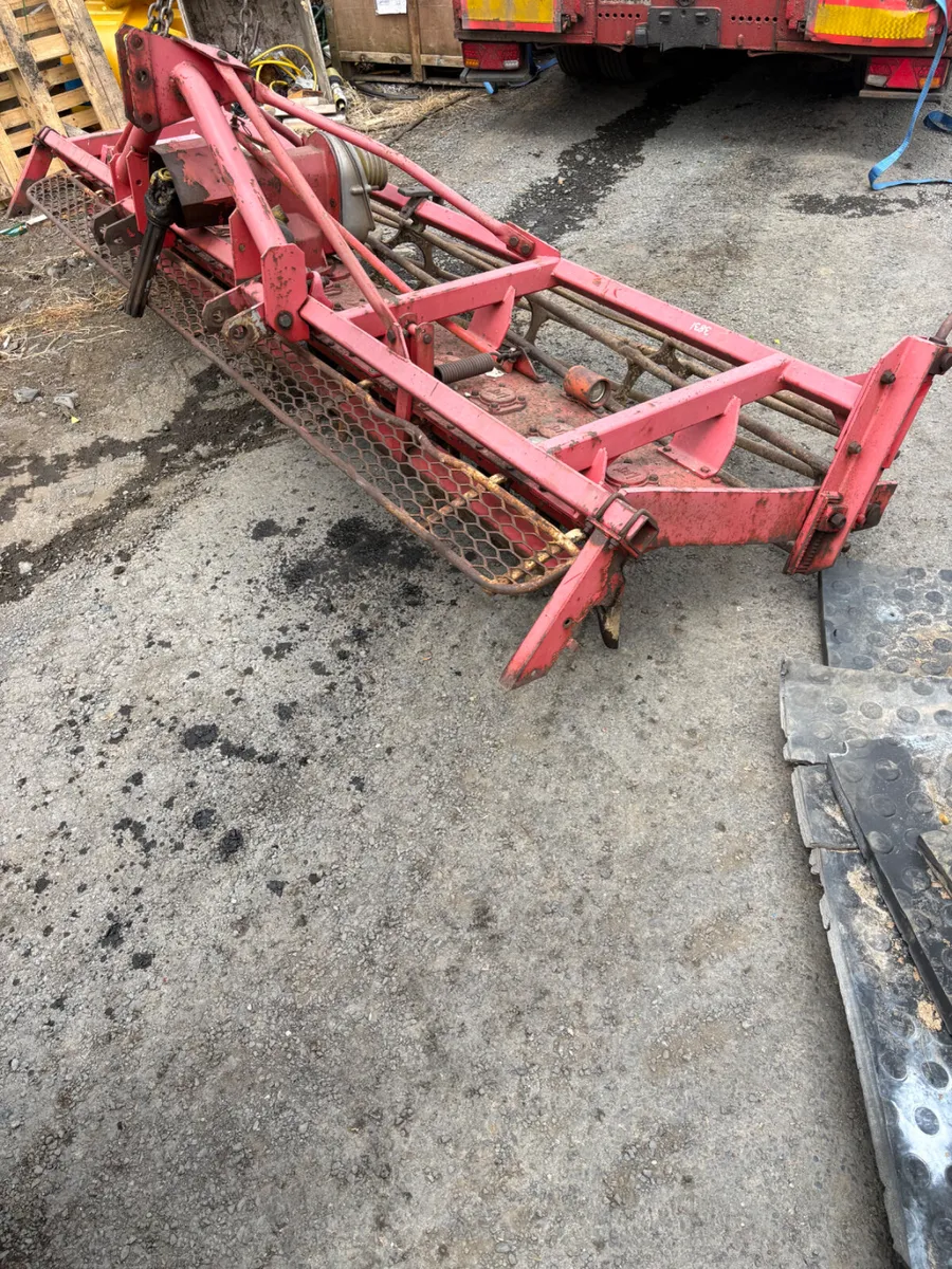 Lely 3.5m power harrow - Image 1