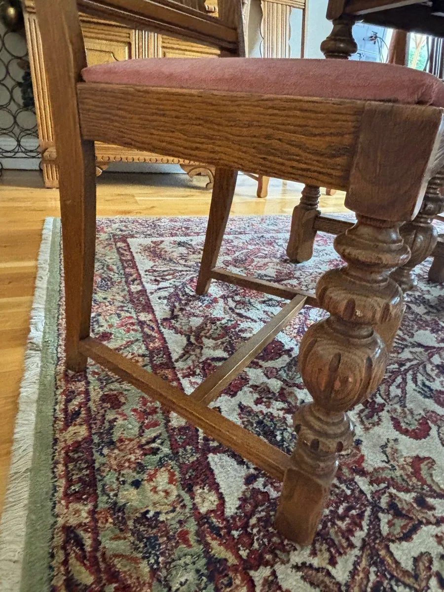 Dining room table & 8 chairs - Image 4