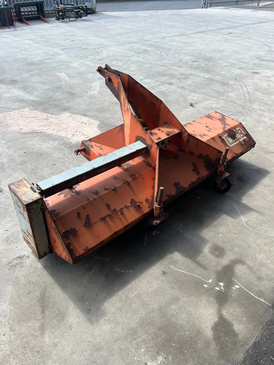 Nimos 2 Metre Road Sweeper - Image 3