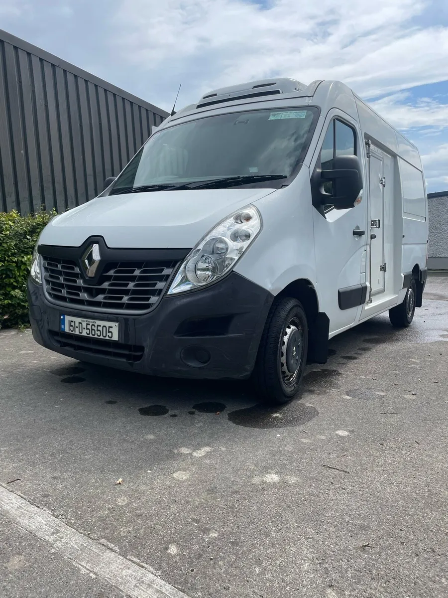Renault master fridge/freezer van - Image 1
