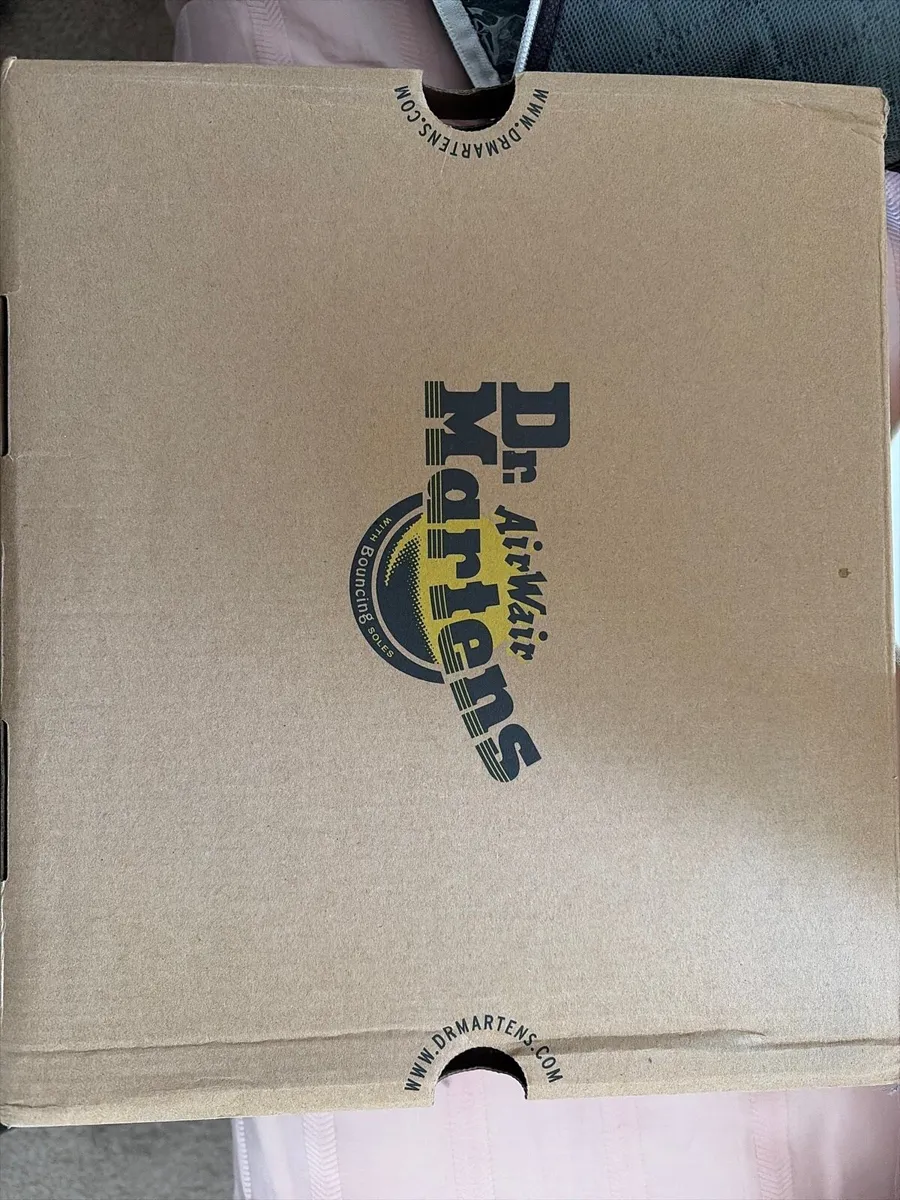 Dr Martens Boots (Women’s size 6) worn once - Image 1