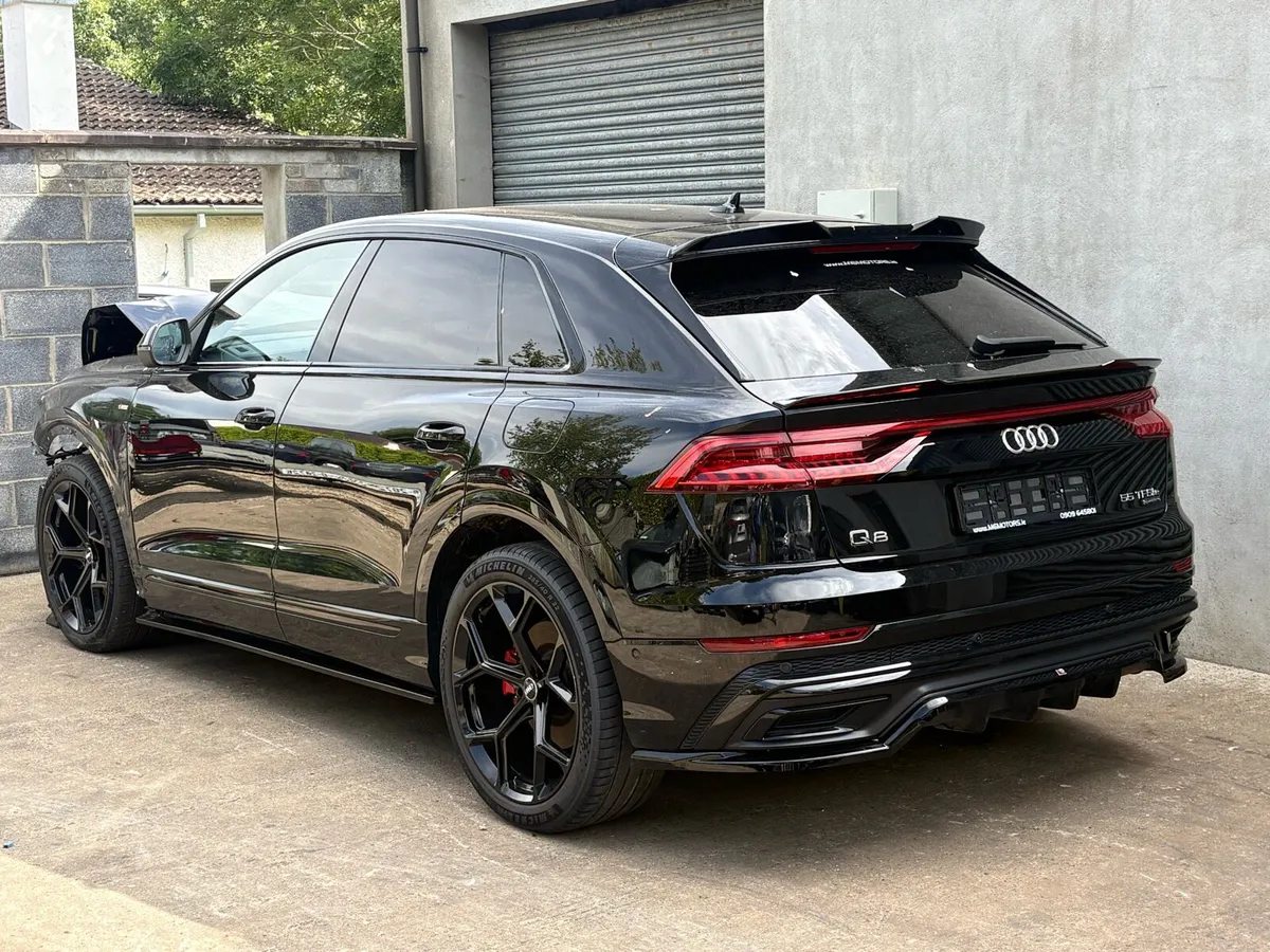 221 AUDI Q8 55 QUATTRO - Image 1