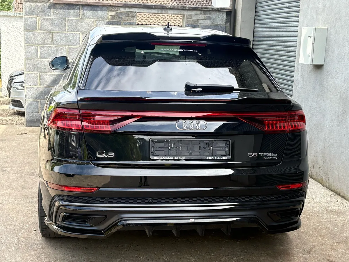 221 AUDI Q8 55 QUATTRO - Image 2