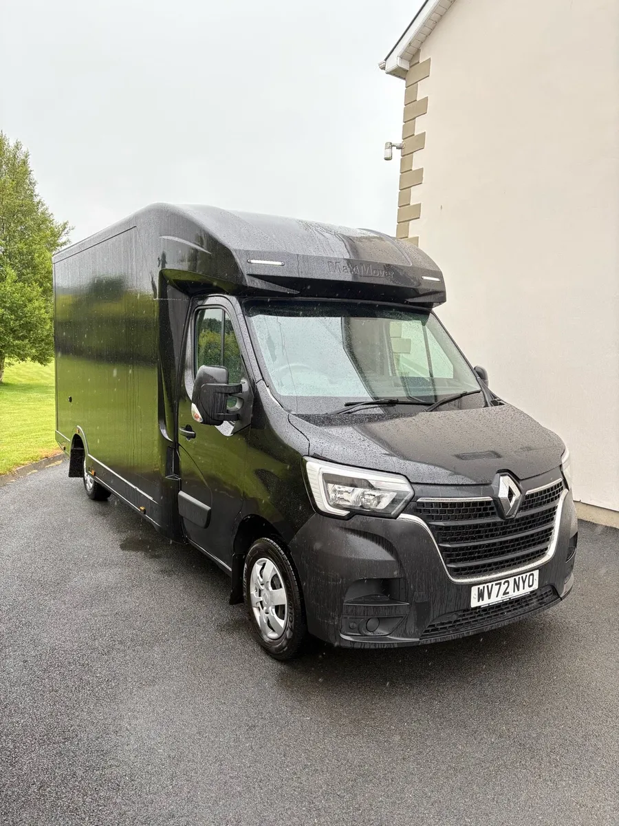 2022 Renault master low loader - Image 3