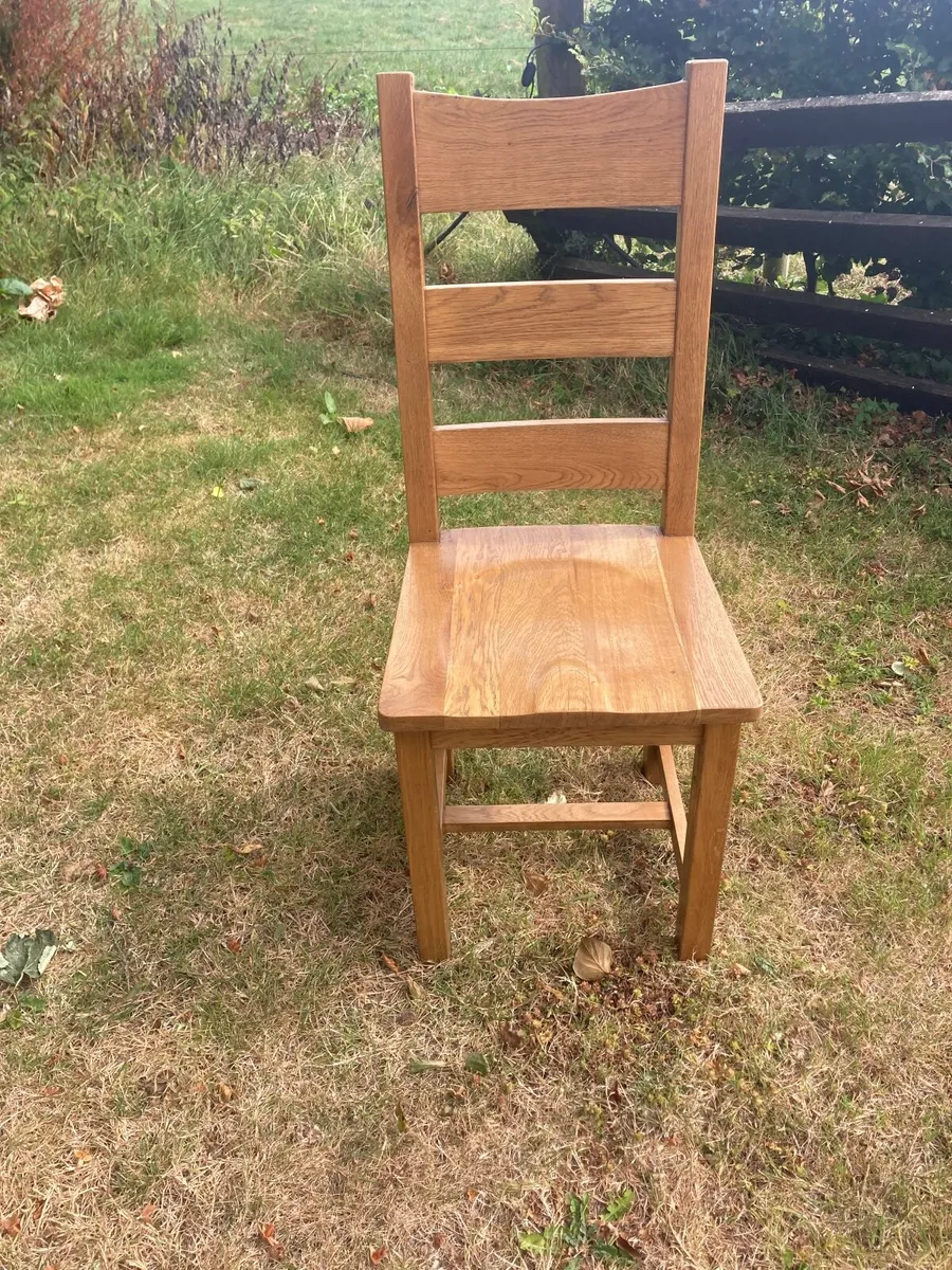 Large solid oak dining table and chairs - Image 2