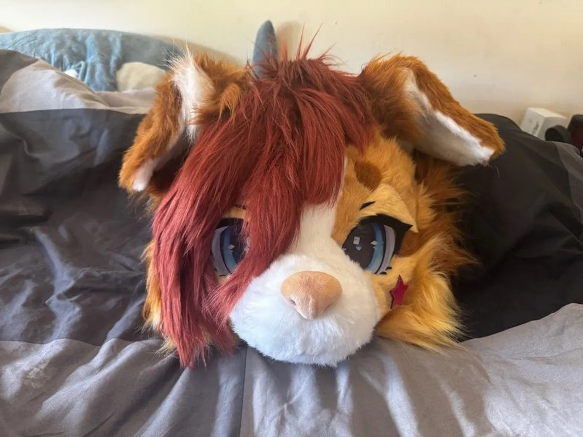 Fursuit head- posable ears and neck fur - Image 4