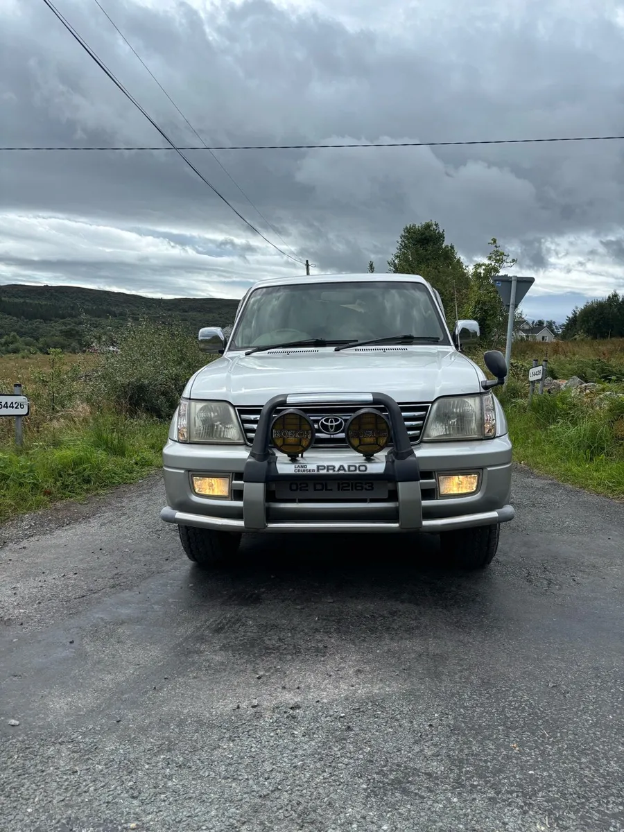 Toyota Landcrusier 2002 low lm - Image 2
