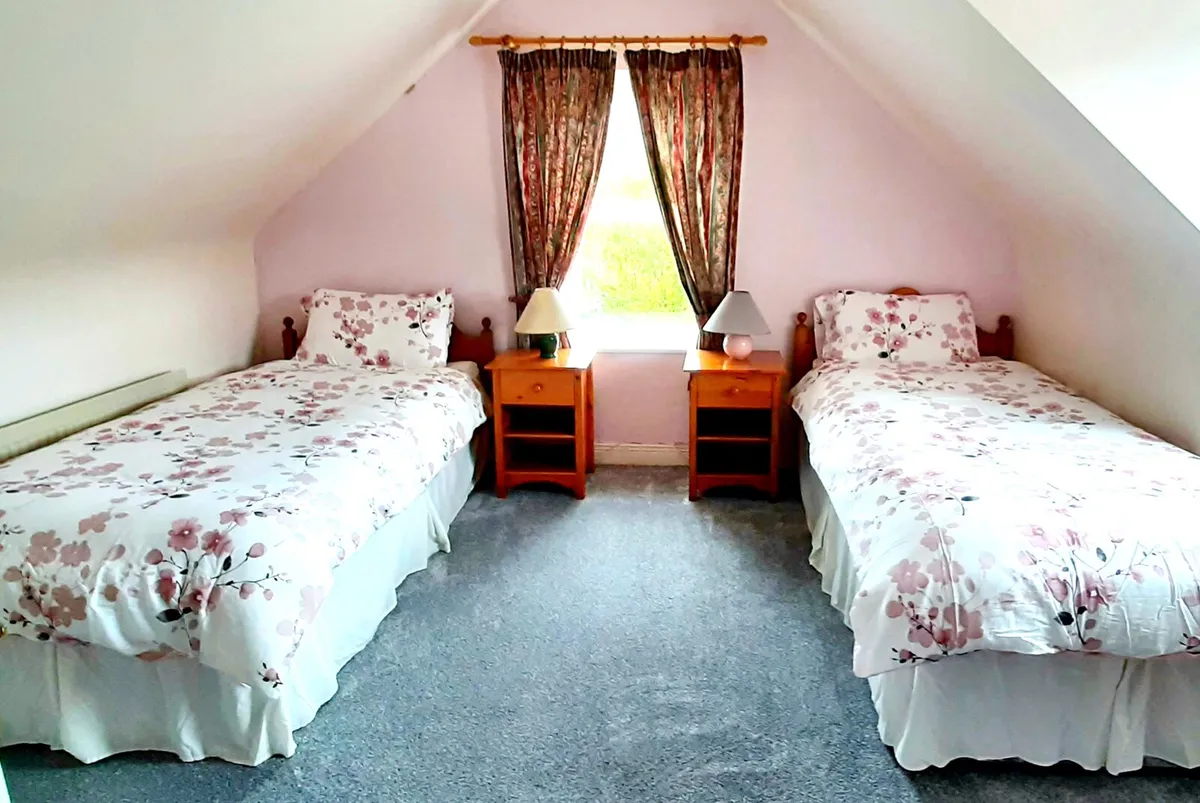 5 Bedroom Holiday Home in Fanore, Co. Clare - Image 4