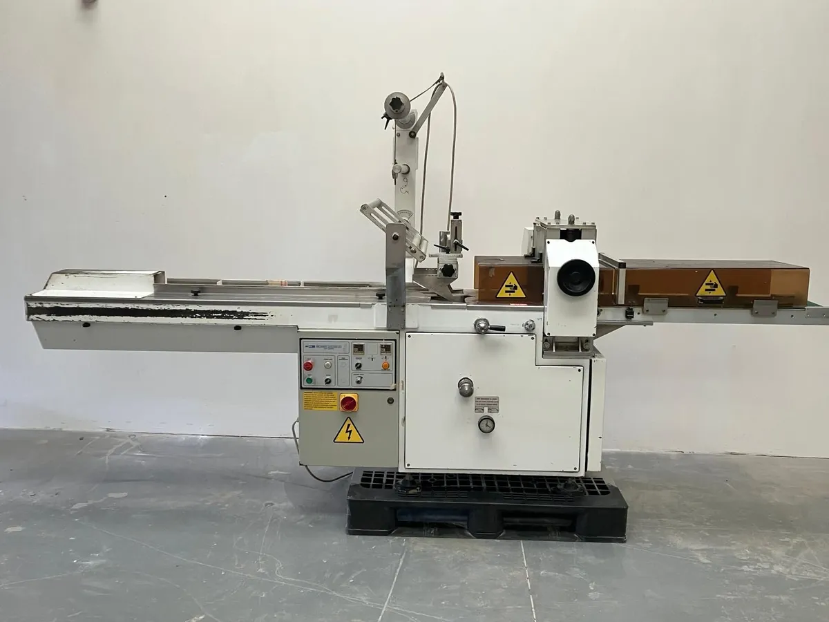 Flow Wrapper Machine