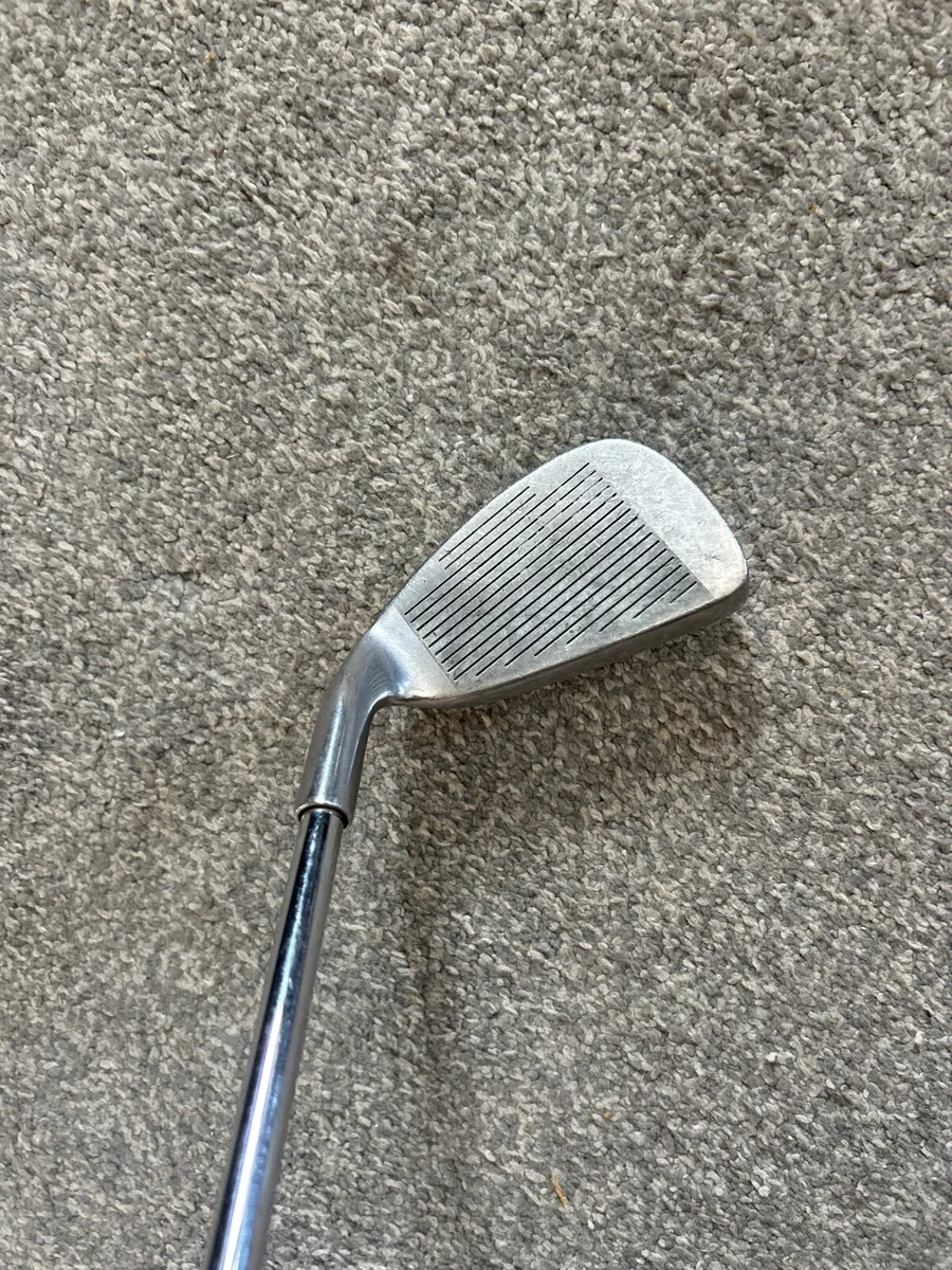 Smooth Tempo Golf Chipper - Image 3