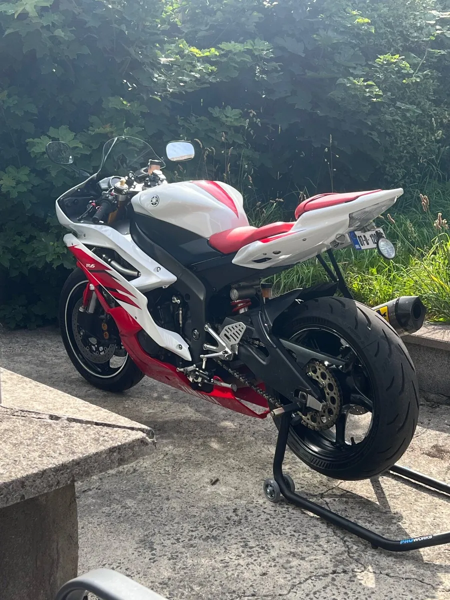 Yamaha R6 - Image 2