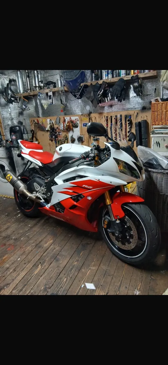 Yamaha R6 - Image 3