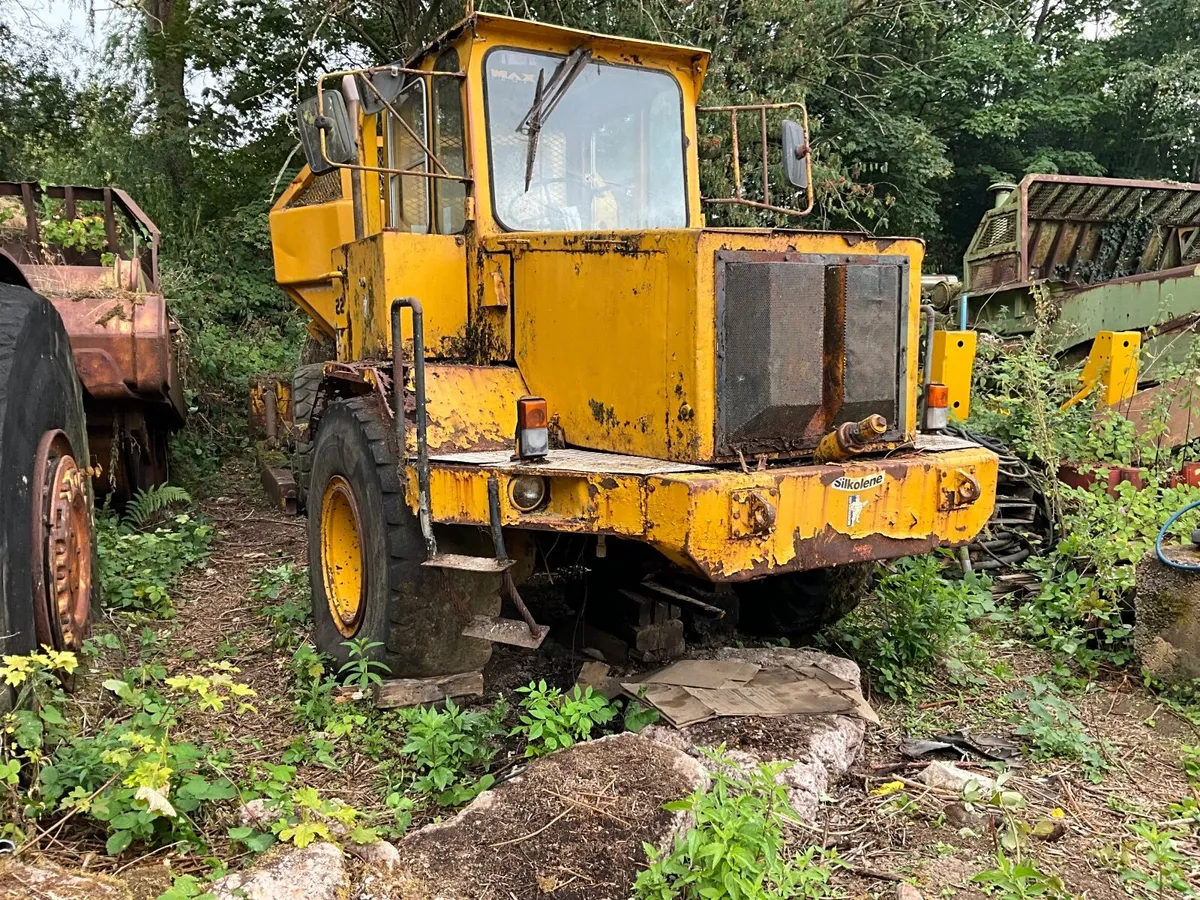 MOXY DUMP TRUCKS - Image 1