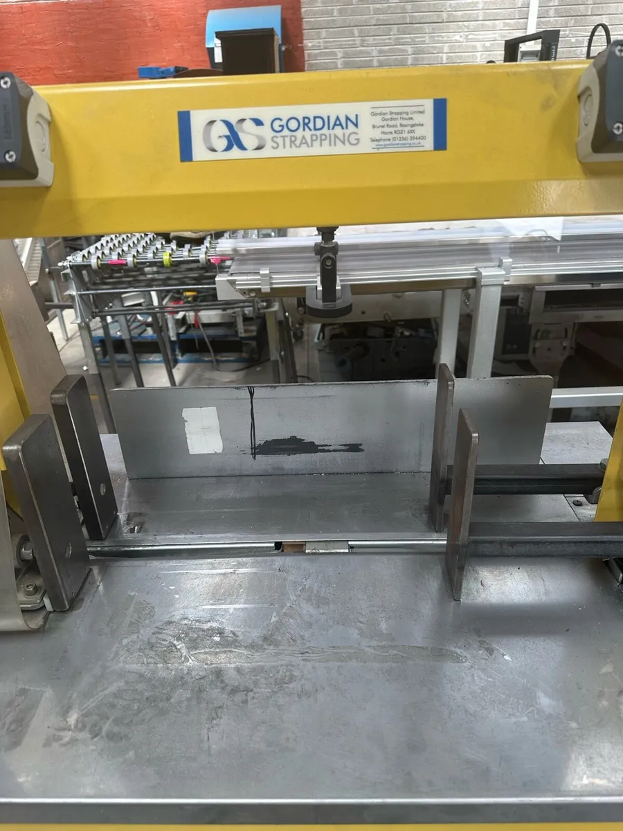 Strapper Strapping Machine Gordian Arch boxes - Image 4
