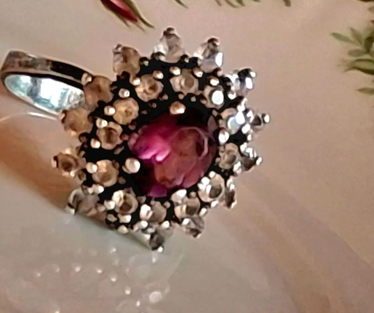 Exquisite Antique Victorian Garnet and Diamond ... - Image 4