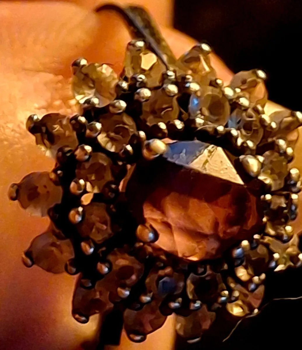 Exquisite Antique Victorian Garnet and Diamond ... - Image 2