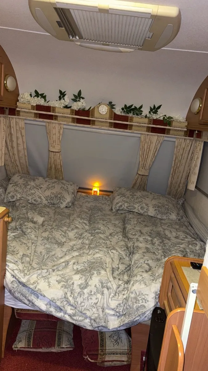 caravan - Image 2