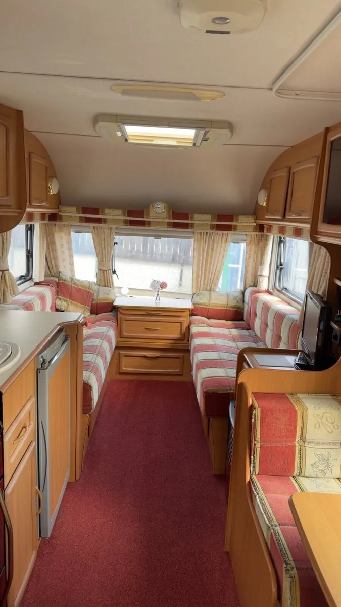 caravan - Image 1
