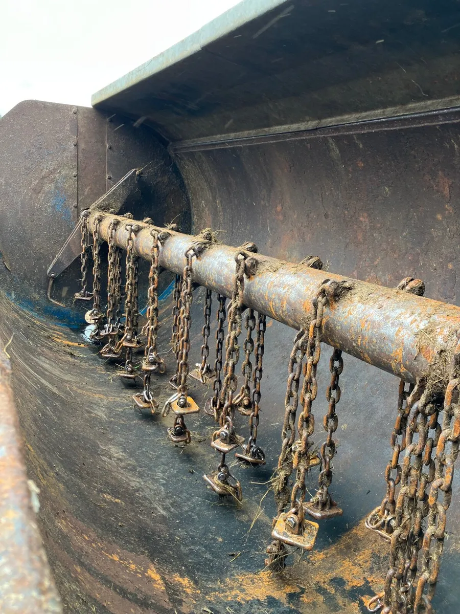 Dung spreader - Image 3