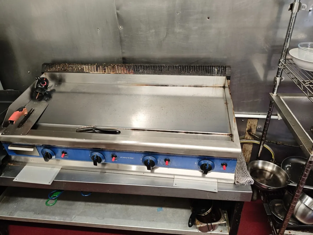Flat mirror grill - Image 1
