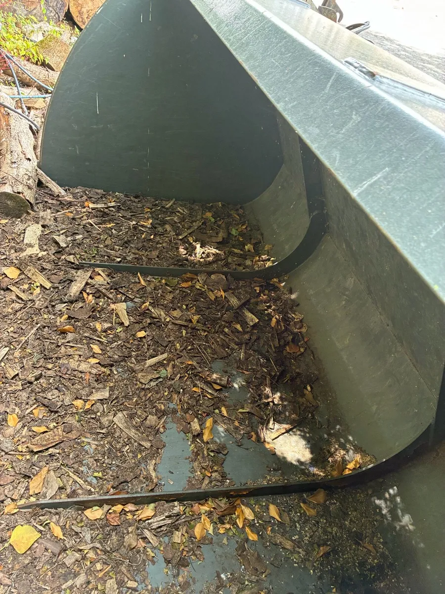 3.2 cubic meter grain bucket - Image 3